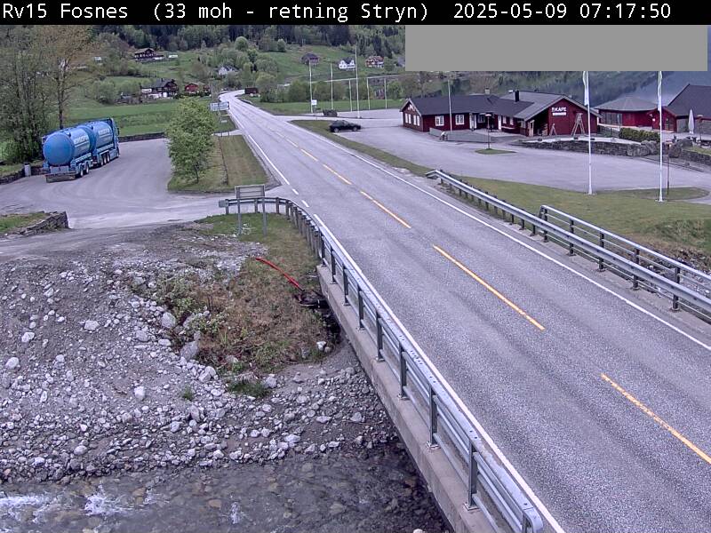 R15 Fosnes (retning Stryn)